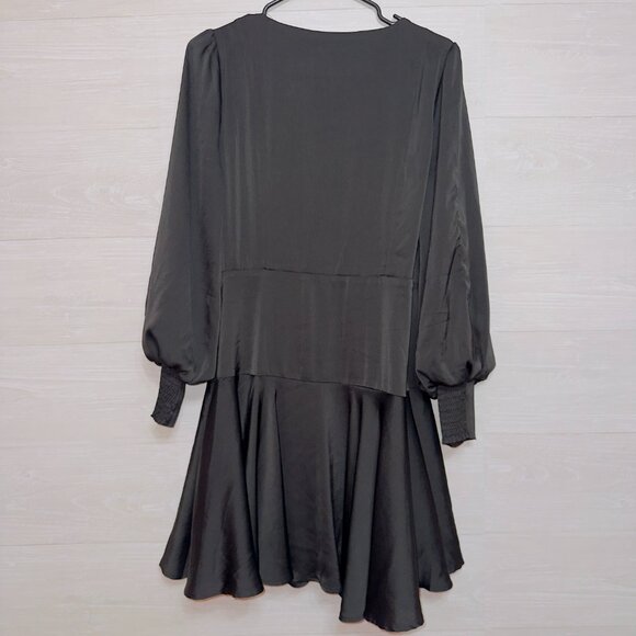 Skies Are Blue Women's Size Medium Black Long Sleeve V Neck Mini Dress - Picture 8 of 8